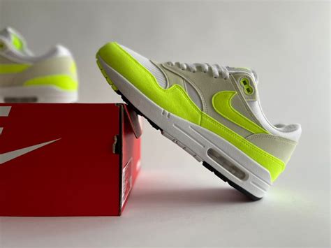 Air Max 90 veteren: 8 manieren om je sneakers te stylen.